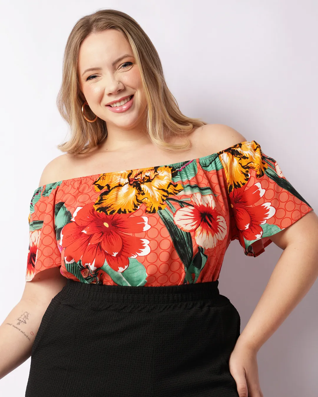 Blusa Plus Size Feminina Ciganinha Viscose Estampada Floral Laranja
