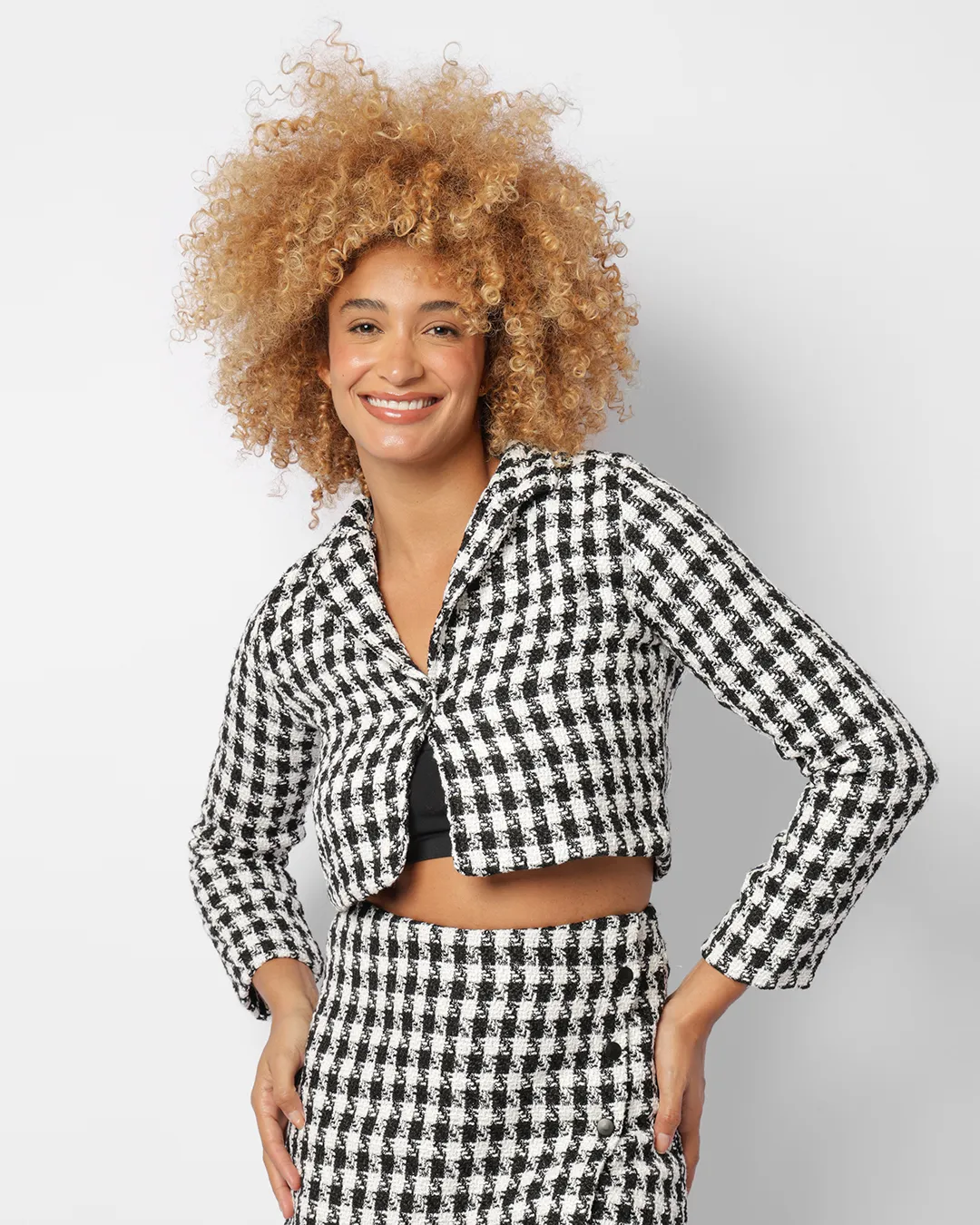 Casaco Feminino Cropped Tweed Xadrez Preto