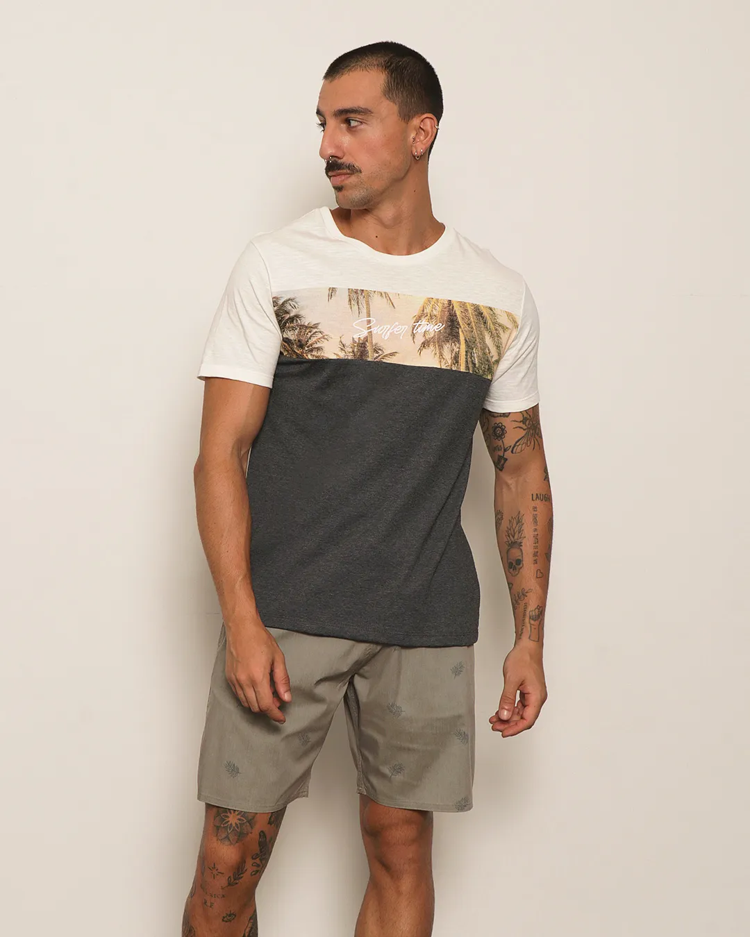 Camiseta Masculina Surf Estampa Manga Curta Off White