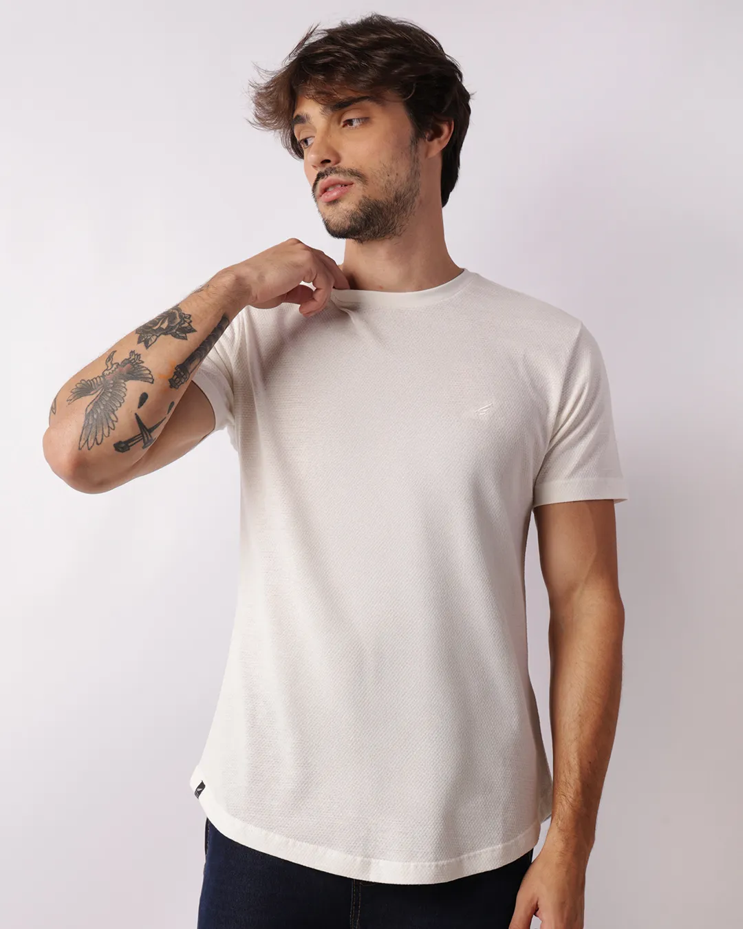 ​Camiseta Masculina Manga Curta Texturizada Longline Off White