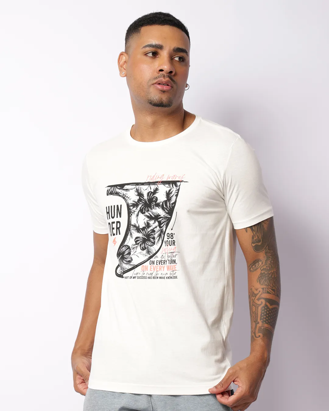 Camiseta Masculina Surf Estampa Floral Manga Curta Off White